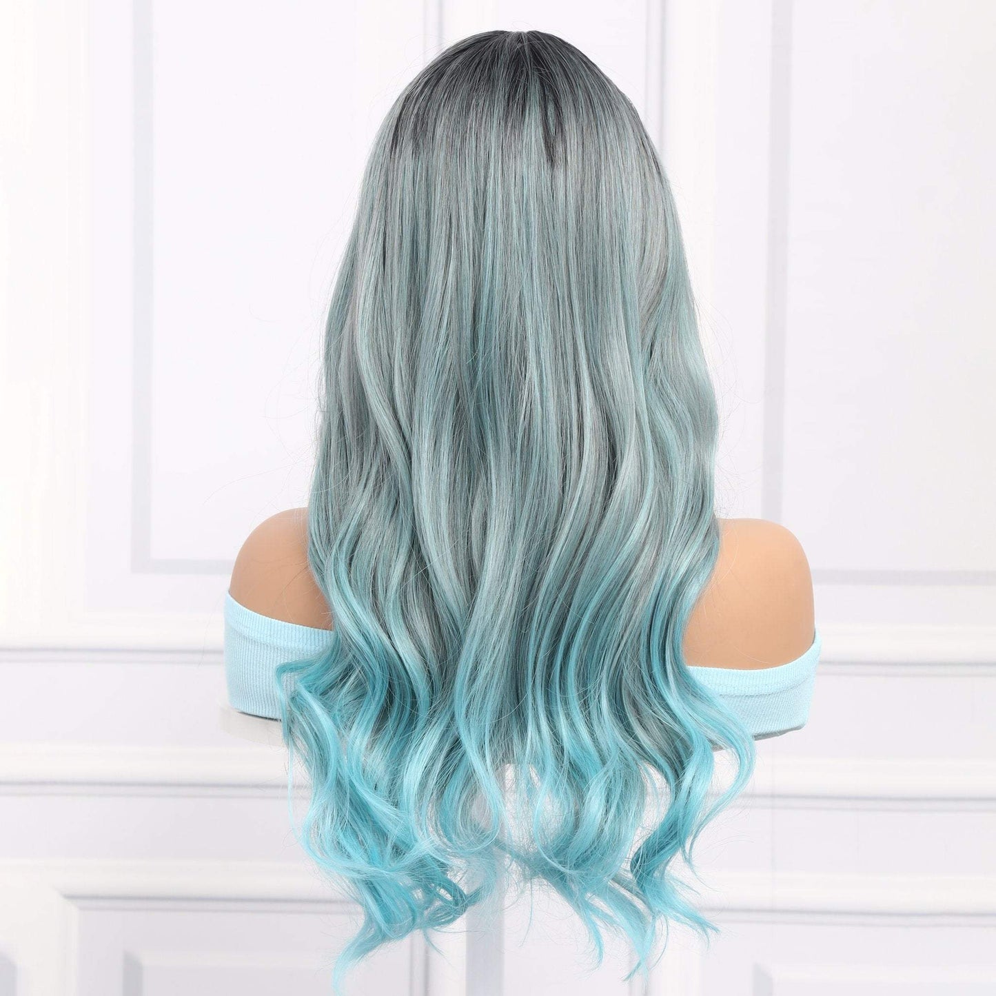 28-inch | Blue-gray gradient Loose Wave with Hair Bangs | SM6162 - TapLike