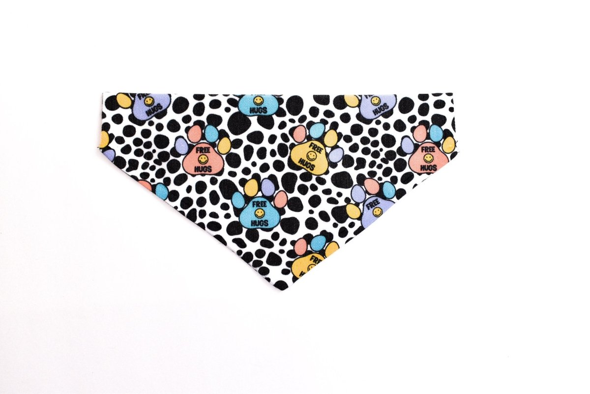 Free Hugs Bandana - Taplike