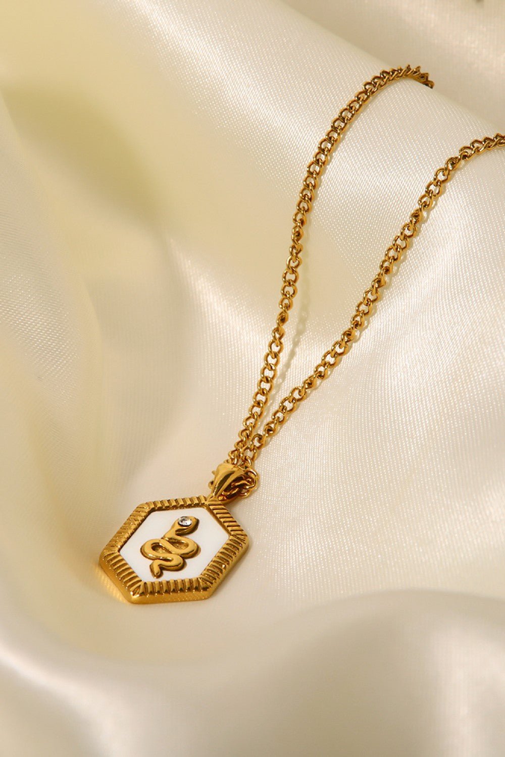 18K Gold Plated Snake Geometric Pendant Necklace - TapLike