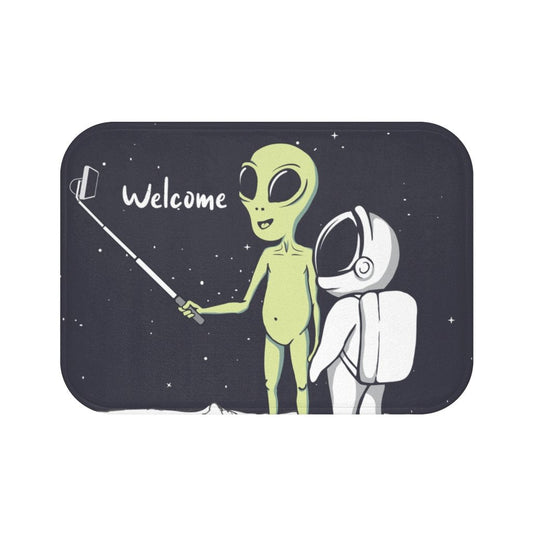 Alien Taking Selfie Bath Mat - Taplike