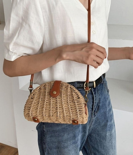 Casual Mini Oval Straw Crossbody Bag - Taplike
