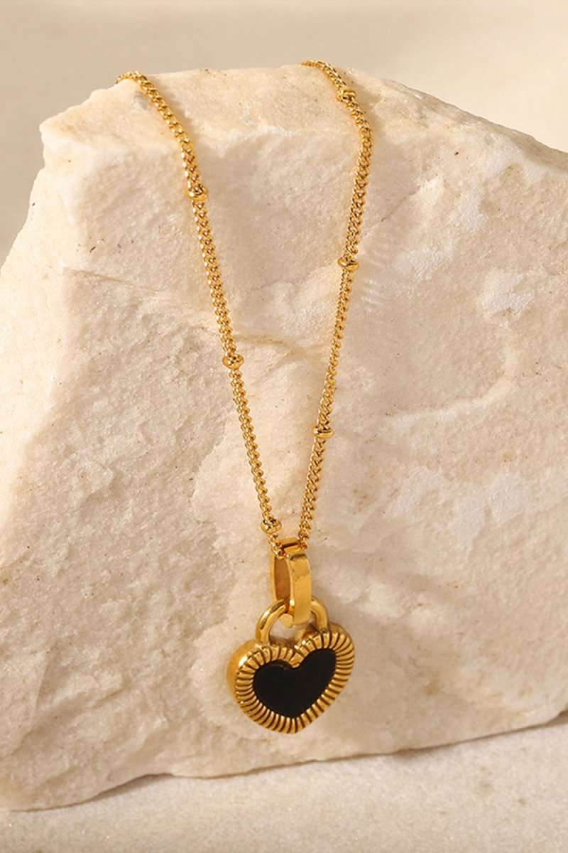 Contrast Heart Pendant Necklace - TapLike