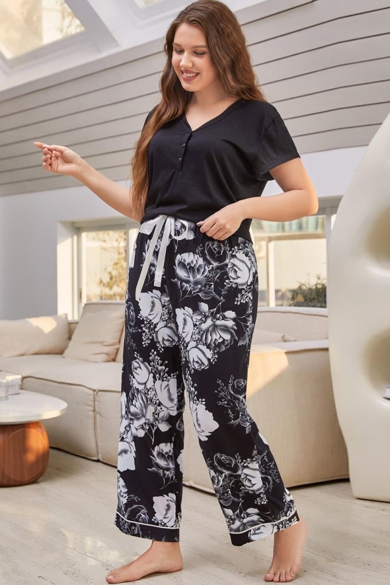 Full Size V-Neck Top and Floral Pants Lounge Set | 10010009037 - TapLike