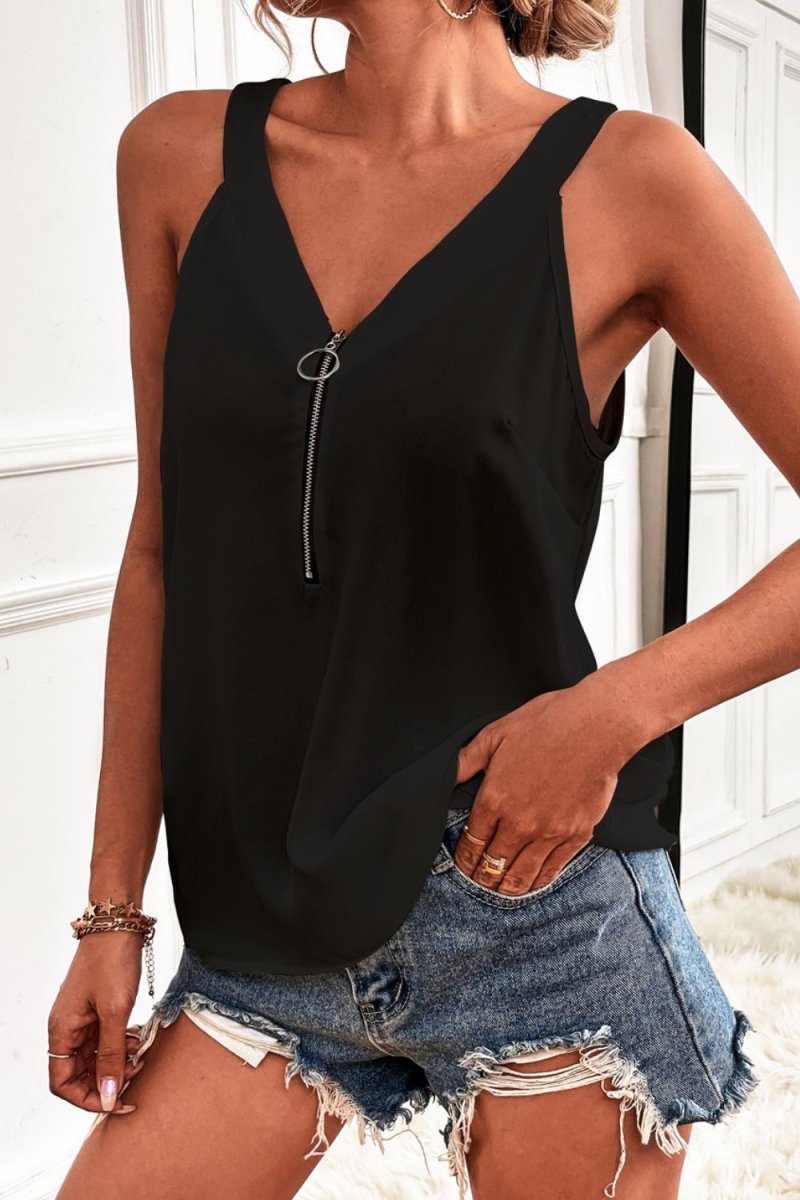 Half-Zip Scoop Neck Tank - TapLike