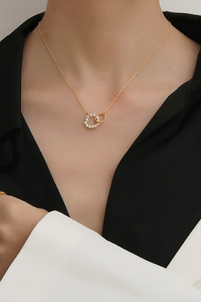 Pearl Hoop Link Pendant Necklace - TapLike
