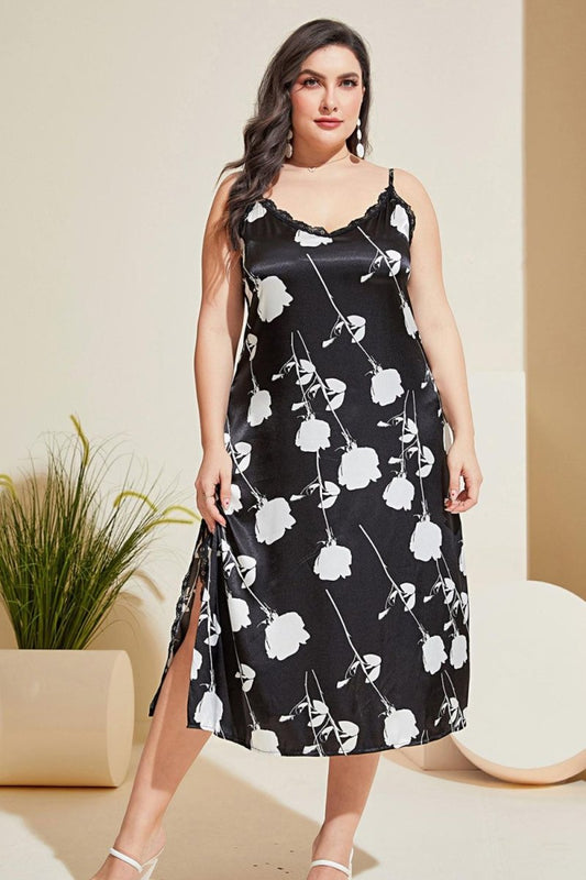 Plus Size Floral Lace Trim Side Slit Night Dress - TapLike